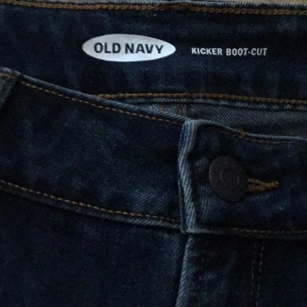 Old Navy / Kicker Boot Cut / Denim Jeans / Pockets /Button Up / Zipper / Loops